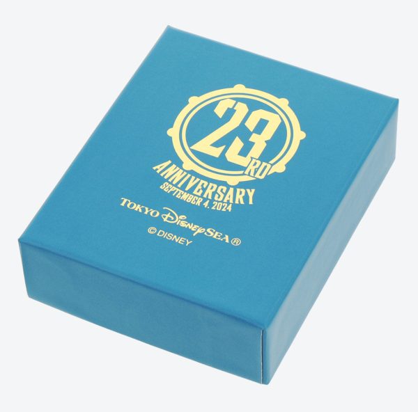 TDR - 23rd Anniversary of Tokyo Disney Sea Collection x Mickey Mouse & Donald Duck Pocket Watch & Box Set (Release Date: Sept 4, 2024) Online now