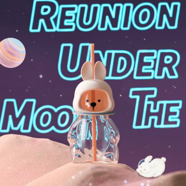 Starbucks China - Reunion Under the Moon 2024 - 6S. 3D Bunny Glass Straw Bottle 591ml For Sale